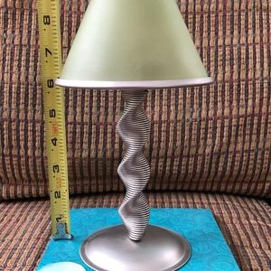 Stylish Pewter-like Metal Tea Light Lamp